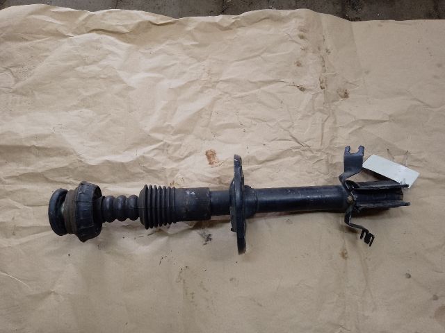 bontott DACIA SANDERO Bal első Lengéscsillapító