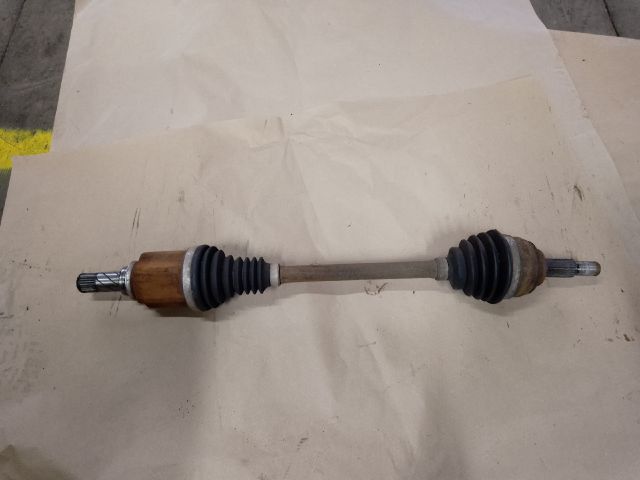 bontott DACIA SANDERO Bal Féltengely