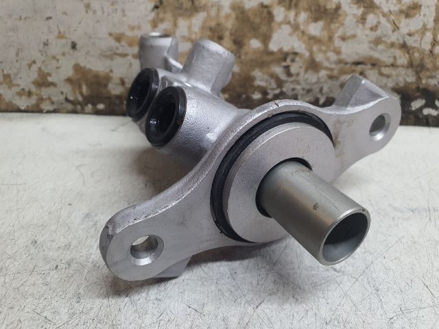 bontott DACIA SANDERO Főfékhenger