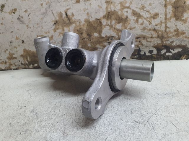 bontott DACIA SANDERO Főfékhenger