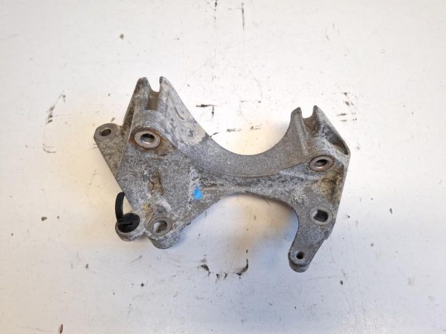 bontott DACIA SANDERO Generátor Tartó Bak