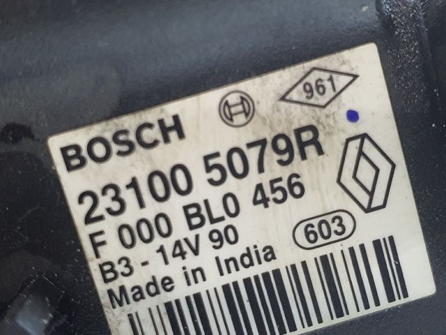 bontott DACIA SANDERO Generátor