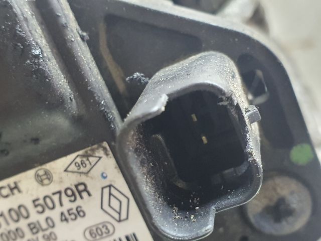 bontott DACIA SANDERO Generátor