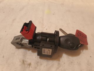 bontott DACIA SANDERO Gyújtáskapcsoló Házzal