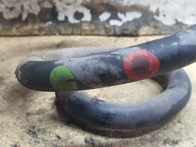 bontott DACIA SANDERO Hátsó Rugó Pár