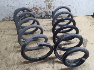 bontott DACIA SANDERO Hátsó Rugó Pár