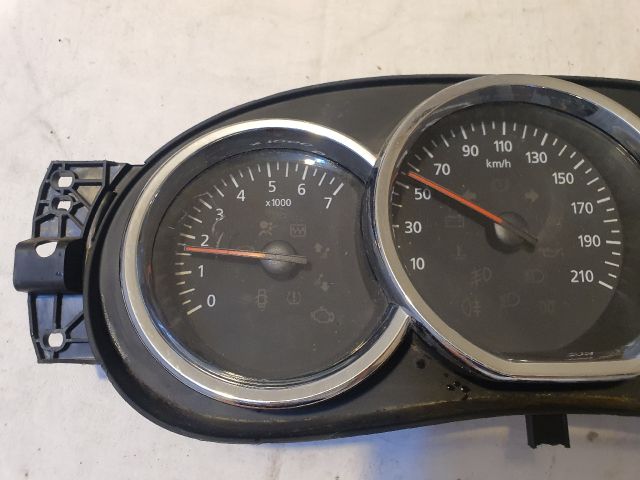 bontott DACIA SANDERO Kilométeróra