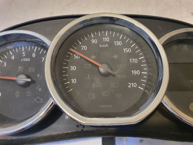 bontott DACIA SANDERO Kilométeróra