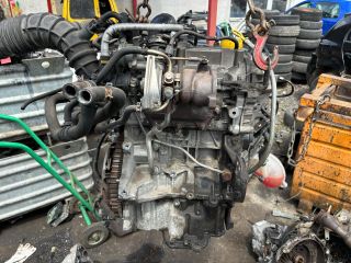 bontott DACIA SANDERO Komplett Motor (Segédberendezésekkel)