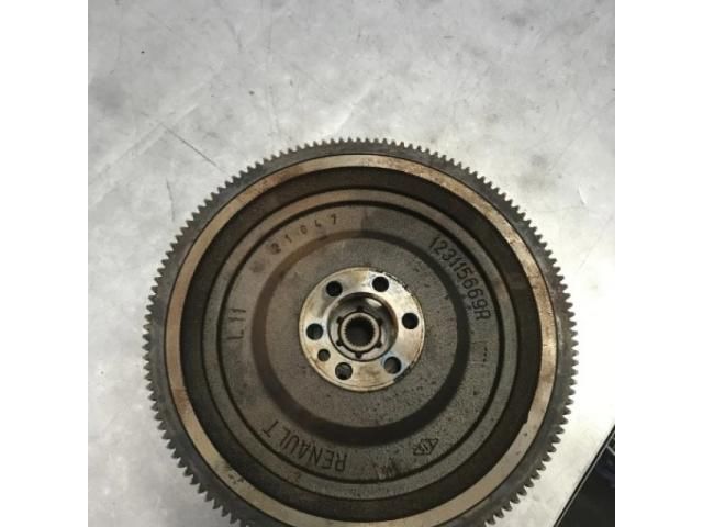 bontott DACIA SANDERO Kuplung Szett (Szerkezet, Tárcsa)