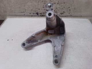 bontott DACIA SANDERO Motor Tartó Bak Bal