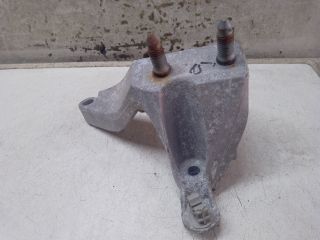 bontott DACIA SANDERO Motor Tartó Bak Bal