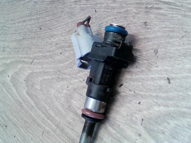 bontott DACIA SANDERO Porlasztó (1 db)