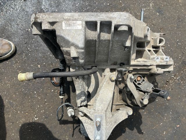 bontott DACIA SANDERO Váltó (Mechanikus)