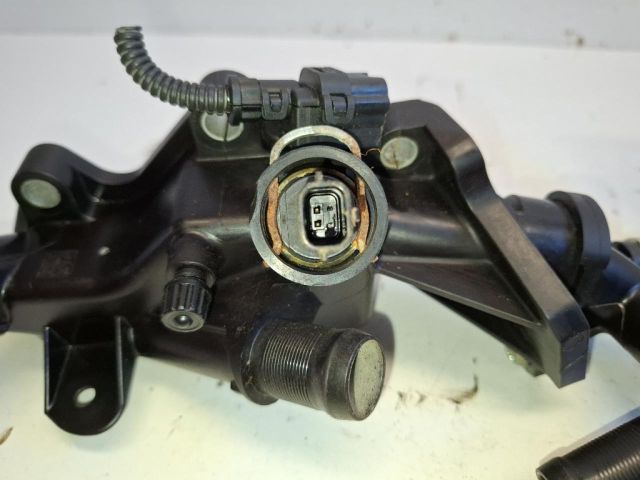 bontott DACIA SANDERO Vízcső