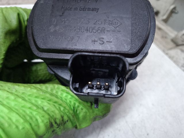 bontott DACIA SANDERO Vízpumpa