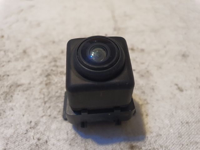 bontott DACIA SANDERO Tolatókamera