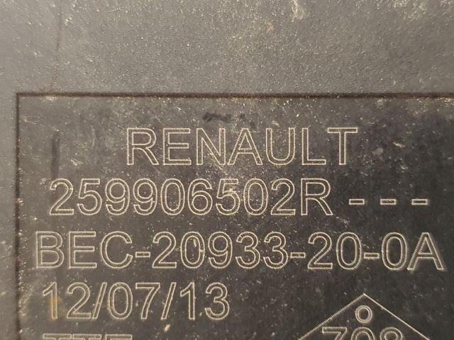 bontott DACIA SANDERO Tolatóradar Elektronika