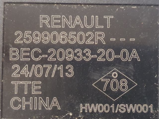 bontott DACIA SANDERO Tolatóradar Elektronika