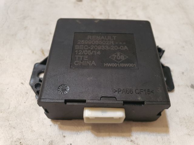 bontott DACIA SANDERO Tolatóradar Elektronika