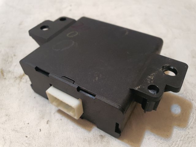 bontott DACIA SANDERO Tolatóradar Elektronika