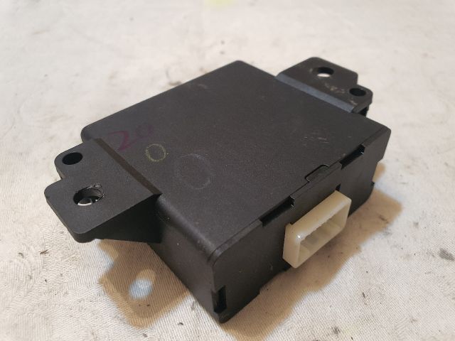 bontott DACIA SANDERO Tolatóradar Elektronika