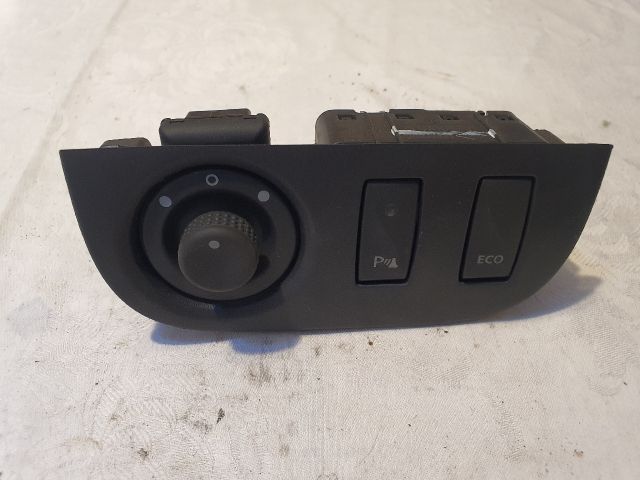 bontott DACIA SANDERO Tükör Kapcsoló