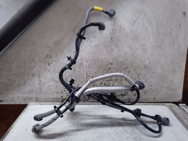 bontott DACIA SANDERO Üzemanyagcső