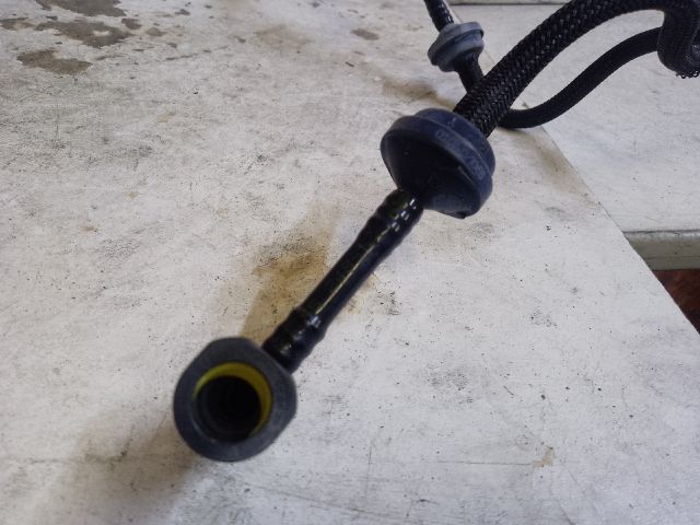 bontott DACIA SANDERO Üzemanyagcső