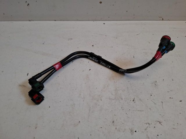 bontott DACIA SANDERO Üzemanyagcső