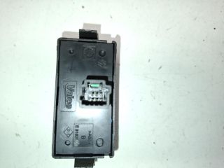 bontott DACIA SANDERO Vészvillogó Kapcsoló