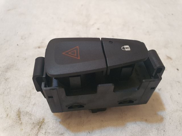 bontott DACIA SANDERO Vészvillogó Kapcsoló