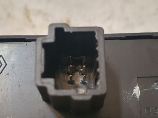 bontott DACIA SANDERO Vészvillogó Kapcsoló