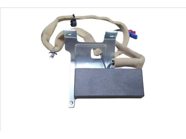 bontott DACIA SPRING Antenna Erősítő