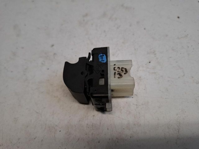 bontott DACIA SPRING Bal hátsó Ablakemelő Kapcsoló