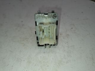 bontott DACIA SPRING Bal hátsó Ablakemelő Kapcsoló