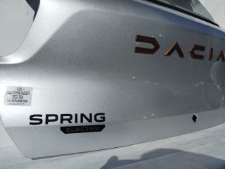bontott DACIA SPRING Csomagtérajtó (Üres lemez)