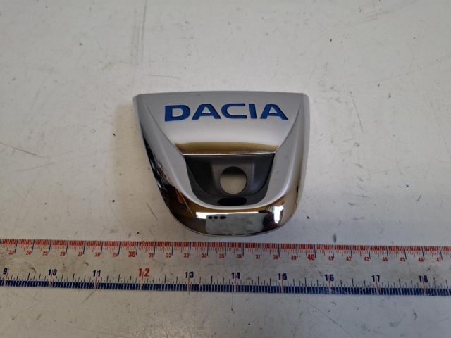 bontott DACIA SPRING Hátsó Embléma