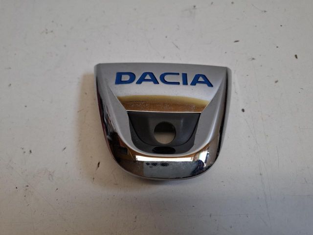 bontott DACIA SPRING Hátsó Embléma