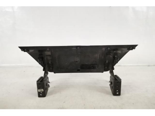 bontott DACIA SPRING Hűtőrács