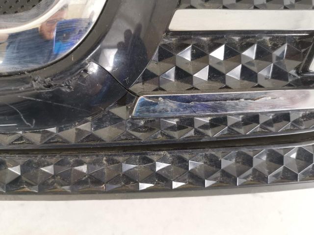 bontott DACIA SPRING Hűtőrács