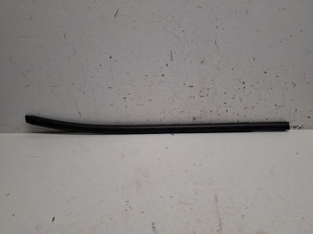 bontott DACIA SPRING Jobb hátsó Vízlehúzó Gumicsík