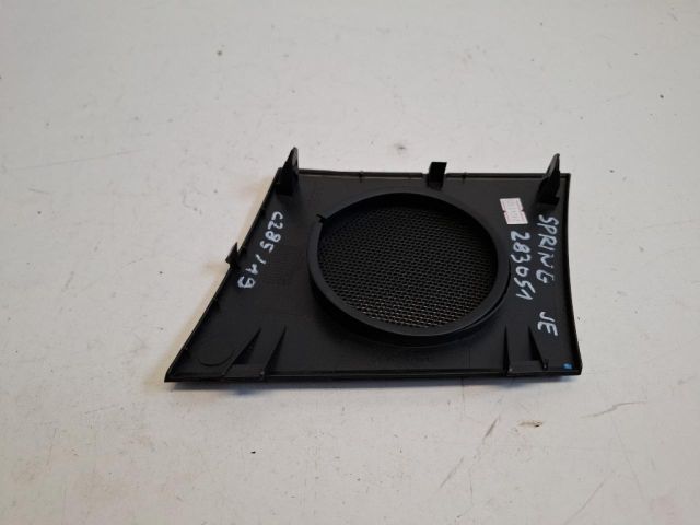 bontott DACIA SPRING Műszerfal Jobb Hangszóró Burkolat