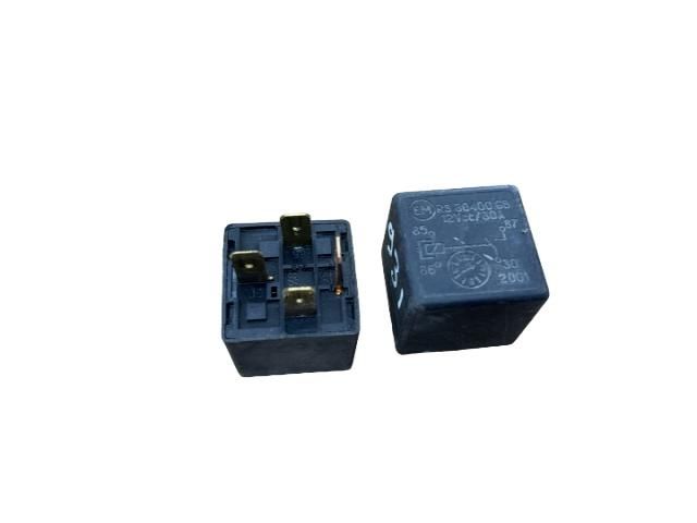 bontott DACIA SUPERNOVA Relé