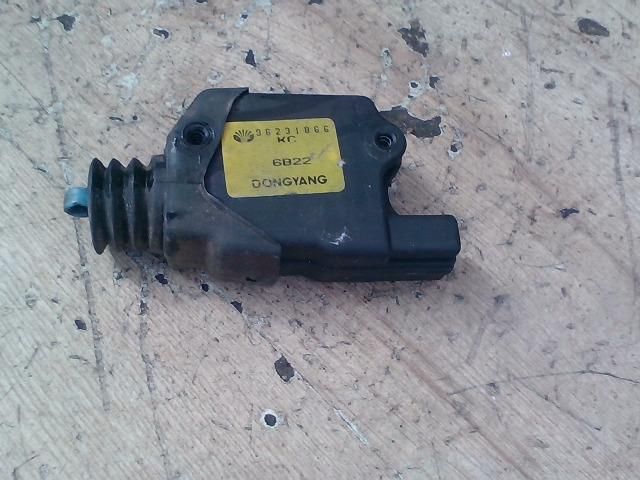 bontott DAEWOO ESPERO Bal első Központizár Motor