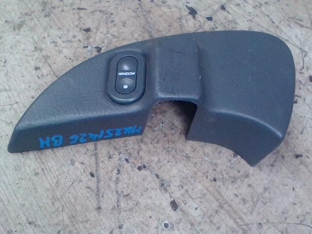 bontott DAEWOO ESPERO Bal hátsó Ablakemelő Kapcsoló