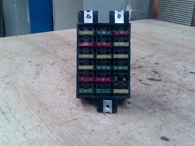 bontott DAEWOO ESPERO Biztosítéktábla Utastér