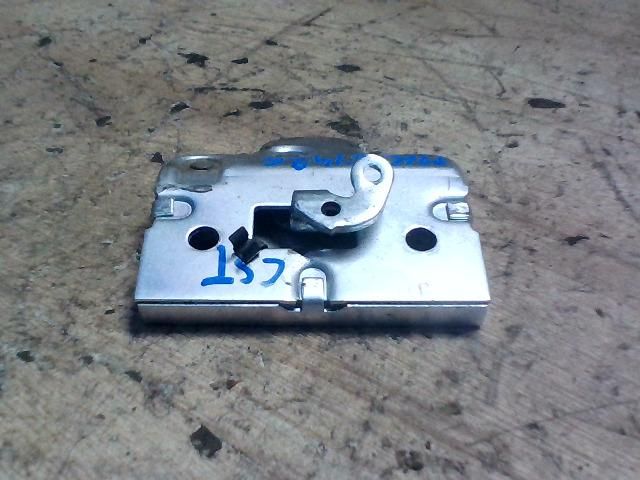 bontott DAEWOO ESPERO Csomagtérajtó Zárszerkezet