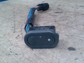 bontott DAEWOO ESPERO Jobb első Ablakemelő Kapcsoló