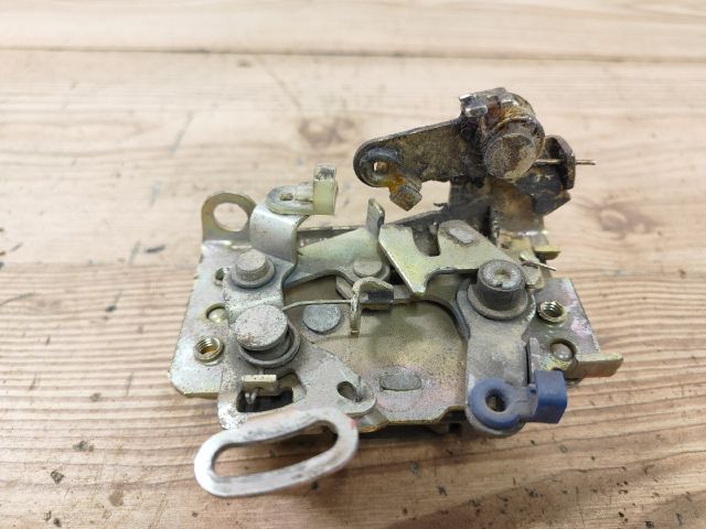 bontott DAEWOO ESPERO Jobb első Ajtózár